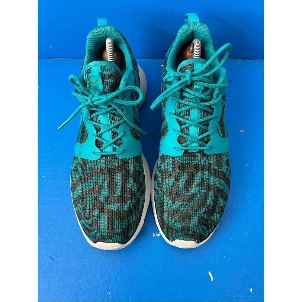 Nike Roshe One KJCRD Women's Shoes Military Green/Emerald 705217-301 size 10
